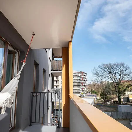 Nighthost Kleczkowska 49 M 20 *